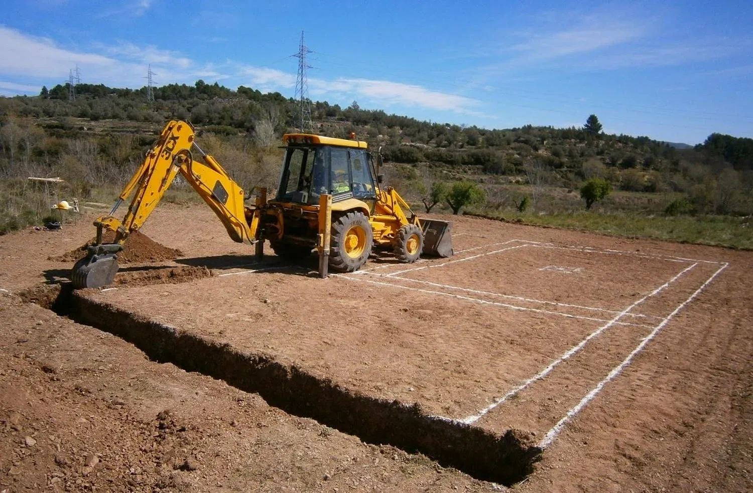 Рытье траншей в Москве и области — быстро, точно, с гарантией от «Строй Moscow»